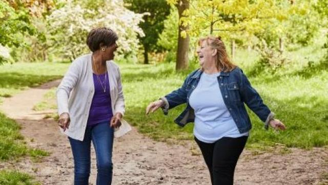 Two Diabetes UK supporters on a walk