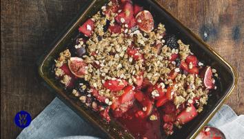 Poached fruit crumble